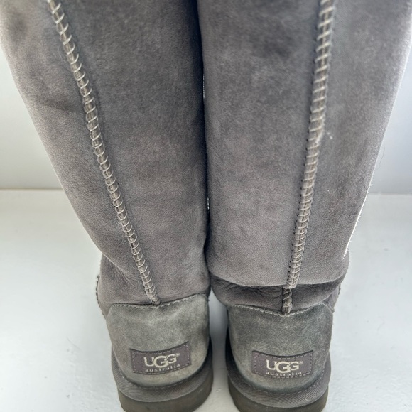 Women's UGG classic tall Grey Boots - Picture 2 of 4